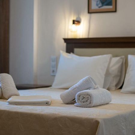Hotel Stefani Сарті Екстер'єр фото