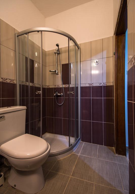 Hotel Stefani Сарті Екстер'єр фото