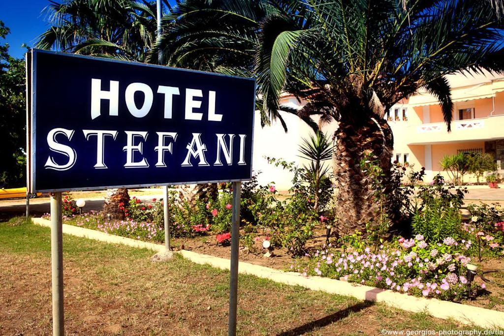 Hotel Stefani Сарті Екстер'єр фото
