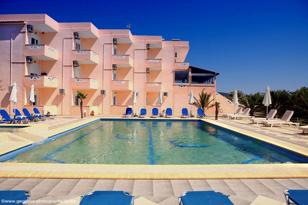 Hotel Stefani Сарті Екстер'єр фото