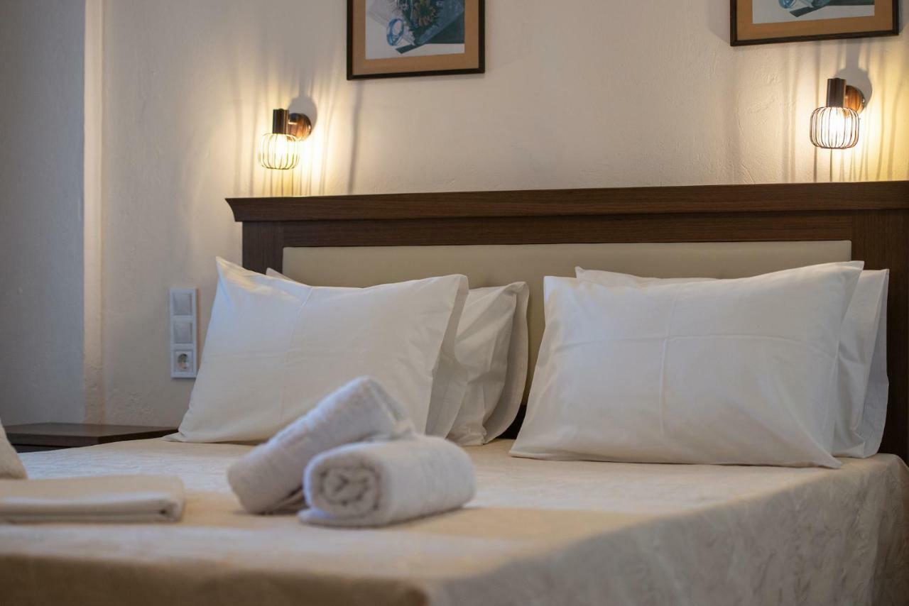 Hotel Stefani Сарті Екстер'єр фото